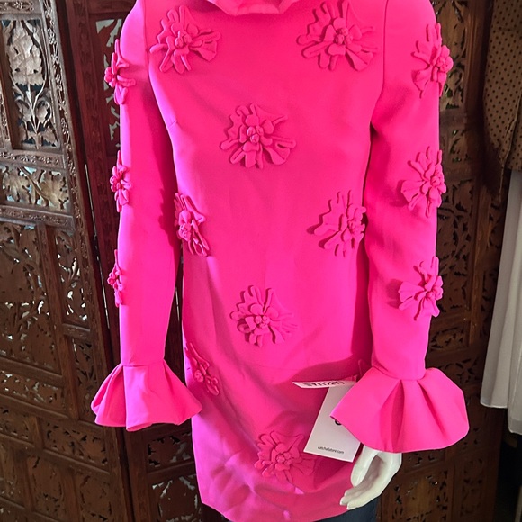 Vibrant Pink Floral Dress with Ruffle Sleeves - Picture 3 of 8